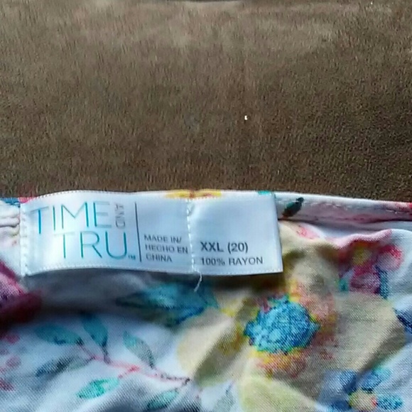 Romper - Picture 3 of 4